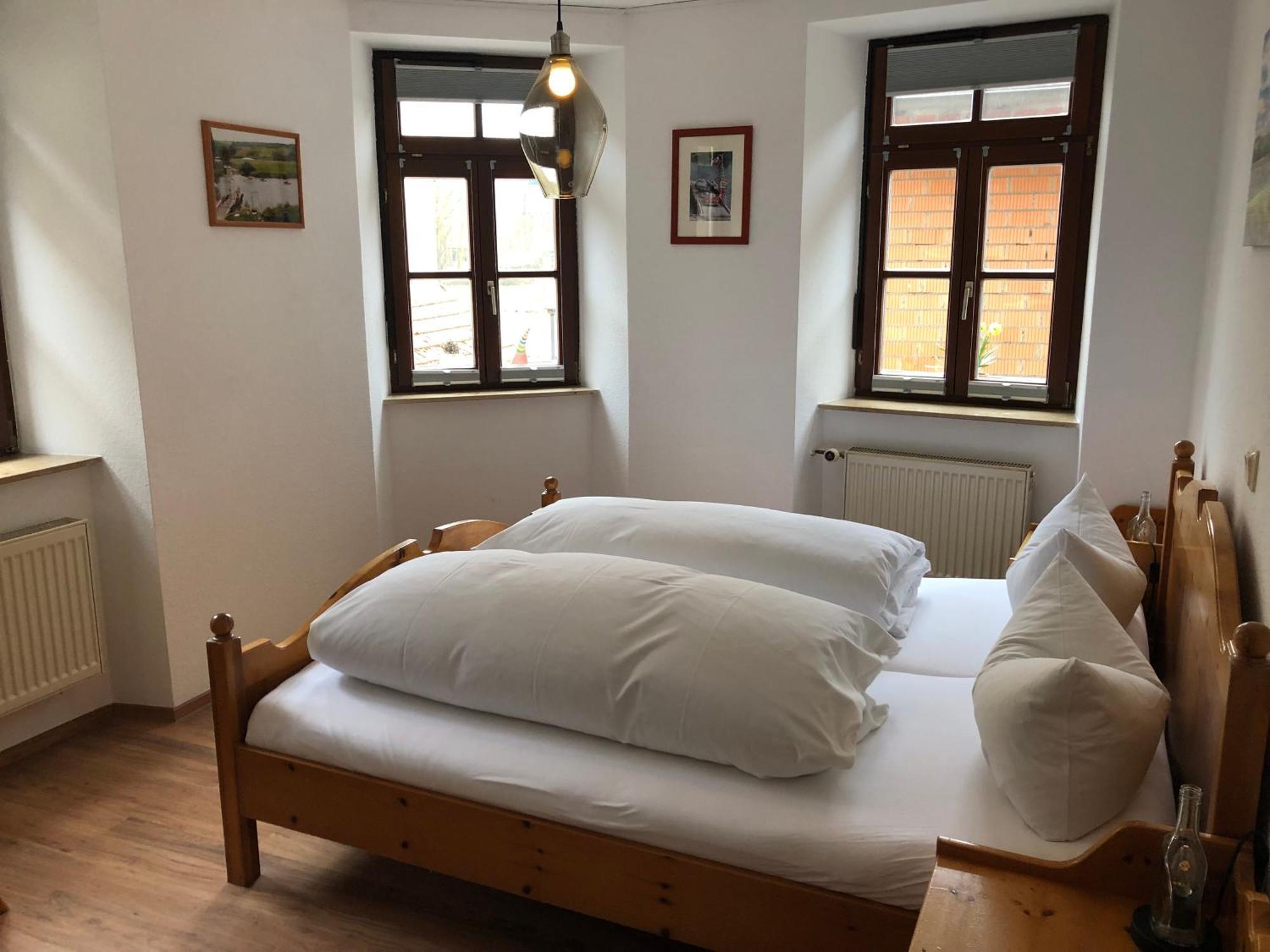Gasthof Zum Schiff Obereisenheim ภายนอก รูปภาพ